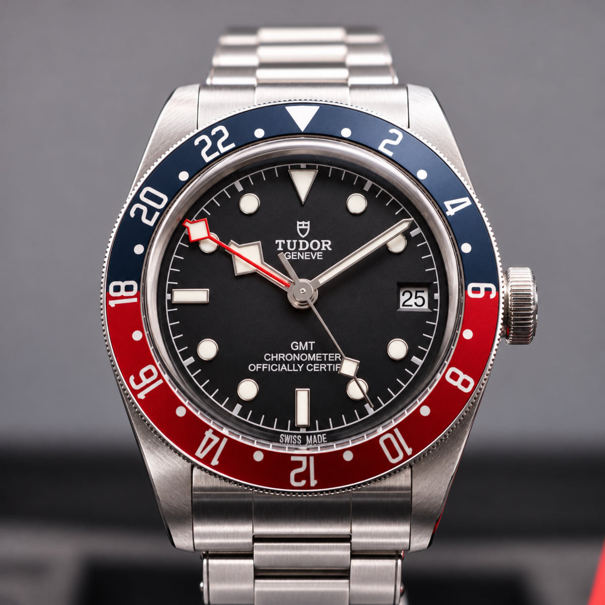 Tudor Black Bay GMT 41mm — Pepsi — 79830RB